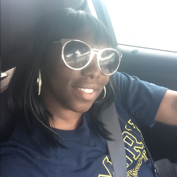 Meet your Posher, Bridgett - Picture 1 of 1